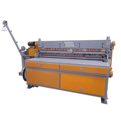 Altezza automatica 500-1600mm della saldatrice della gabbia per uccelli di CNC 2mm