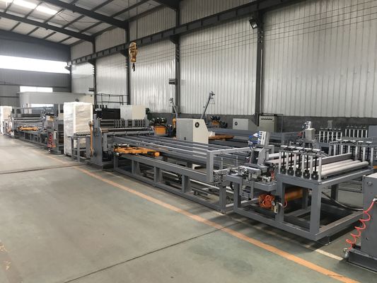 Macchina di fabbricazione di rete metallica di gi di alta precisione 380V con il sistema di raffreddamento ad acqua