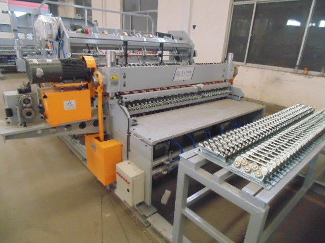 Macchina di fabbricazione automatica di rete metallica di gi di 1.8-3.5mm azionamento del servomotore